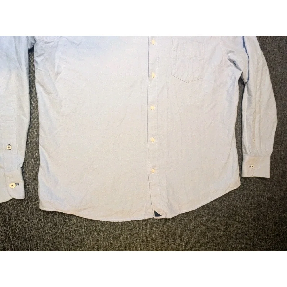 Untuckit Mens XL Button Down Shirt Light Blue Cotton Collared Long Sleeve